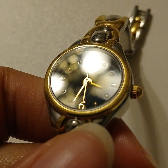 Vintage Relic Women\'s Two-Toned Black Dial Stainless Steel Watch WR 30M ZR33755 main image 4